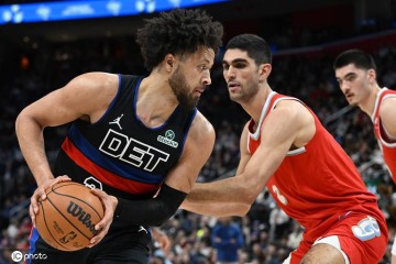 贝恩38分杰克逊27+11 坎宁安空砍25分灰熊胜活塞