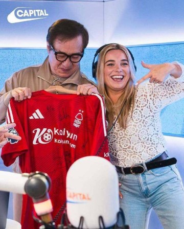 成龙“入坑”开云诺丁汉森林 新球迷身份引热议