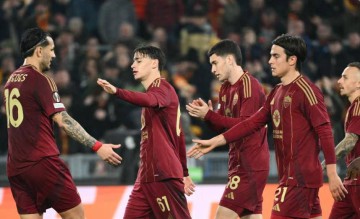 罗马遭遇逆转:欧联杯出局,拉涅利面临质疑,意甲独苗将出征八强